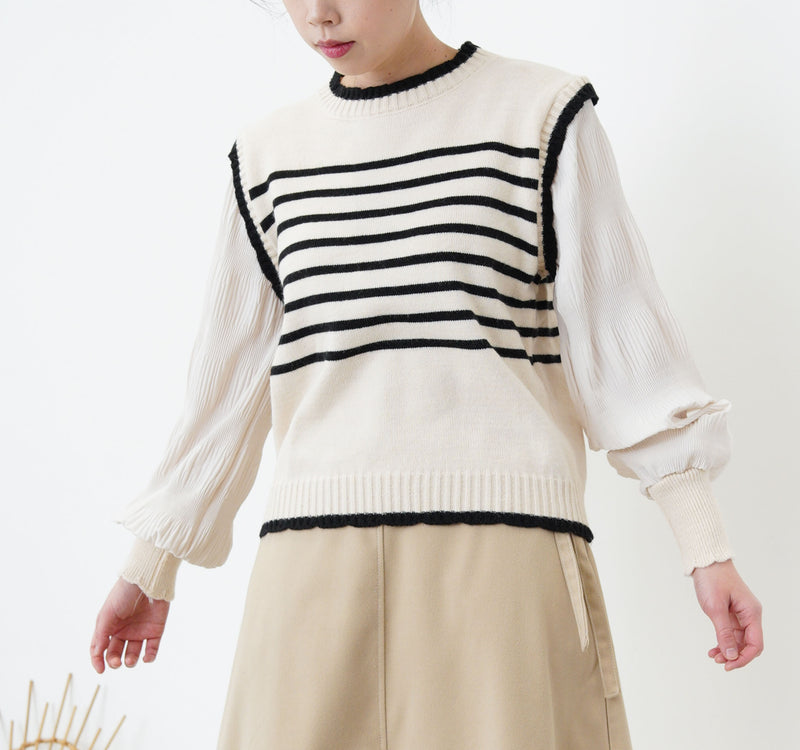 Beige stripes top in balloon sleeves