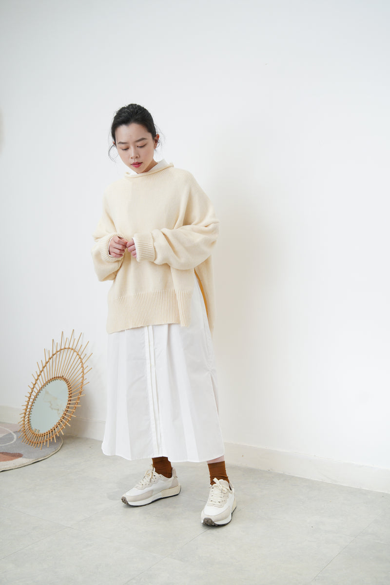 Ivory oversize sweater in split hem