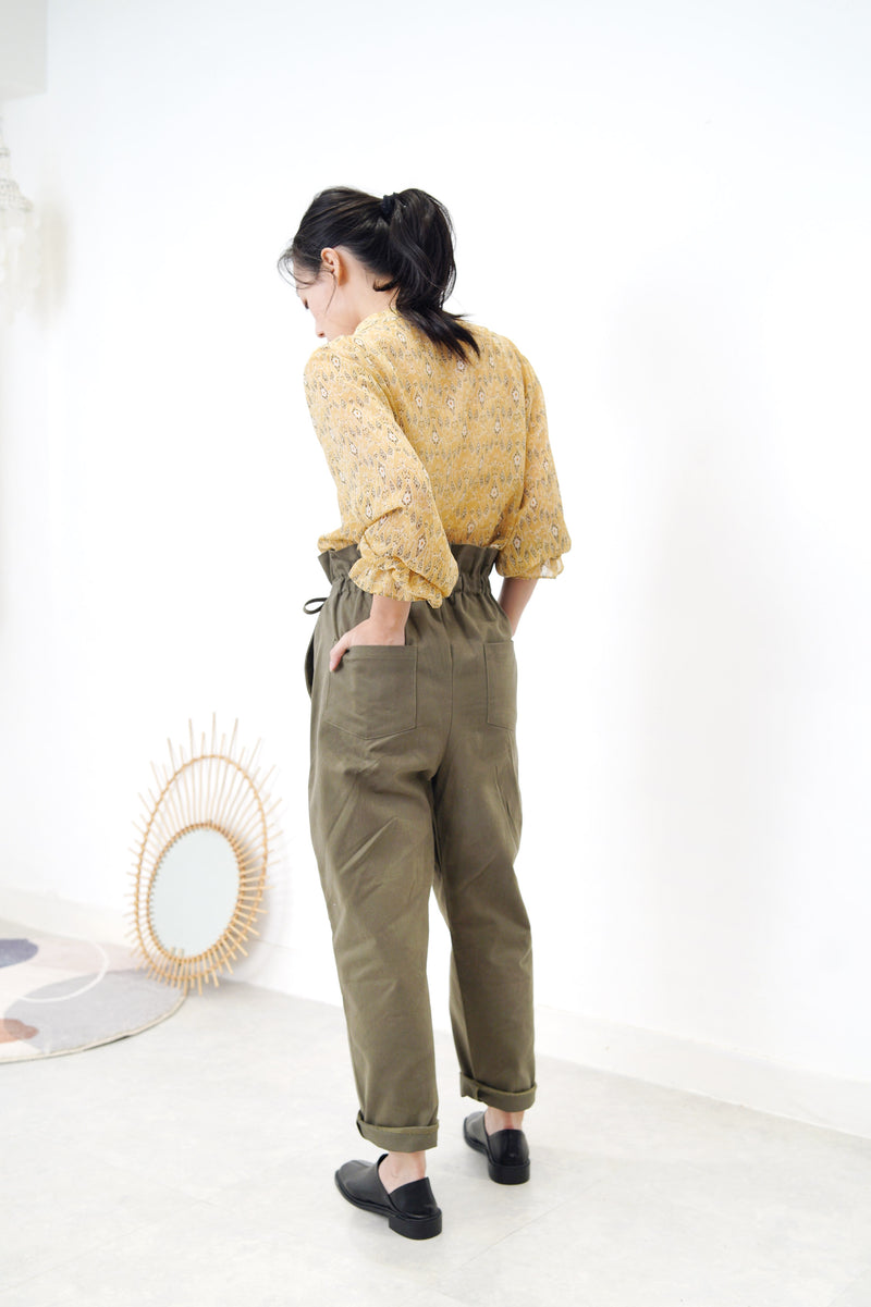Khaki trousers w/ string details