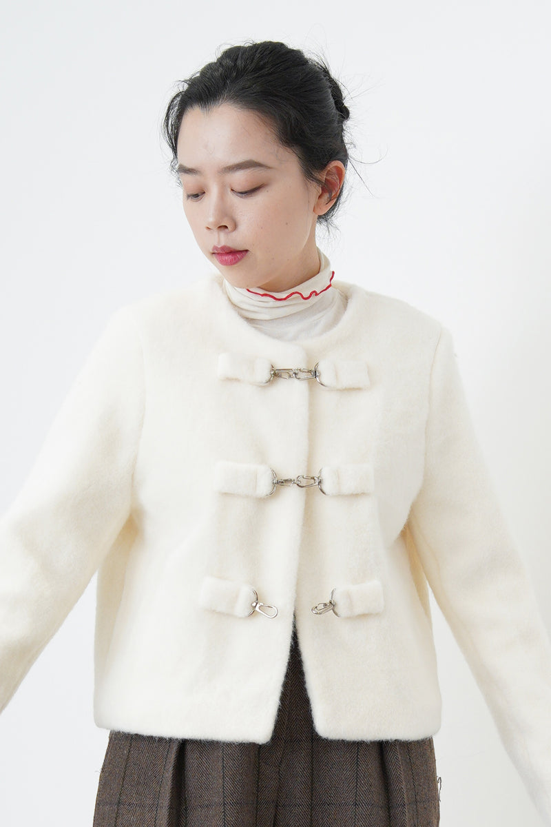 White texture jacket w/ buckles
