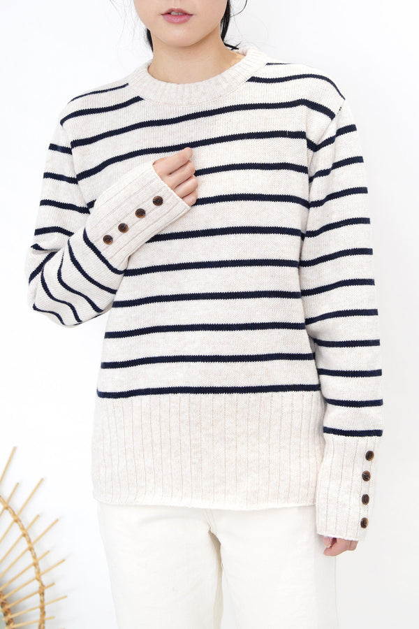 Stripe pattern sweater w/ buttons sleeves
