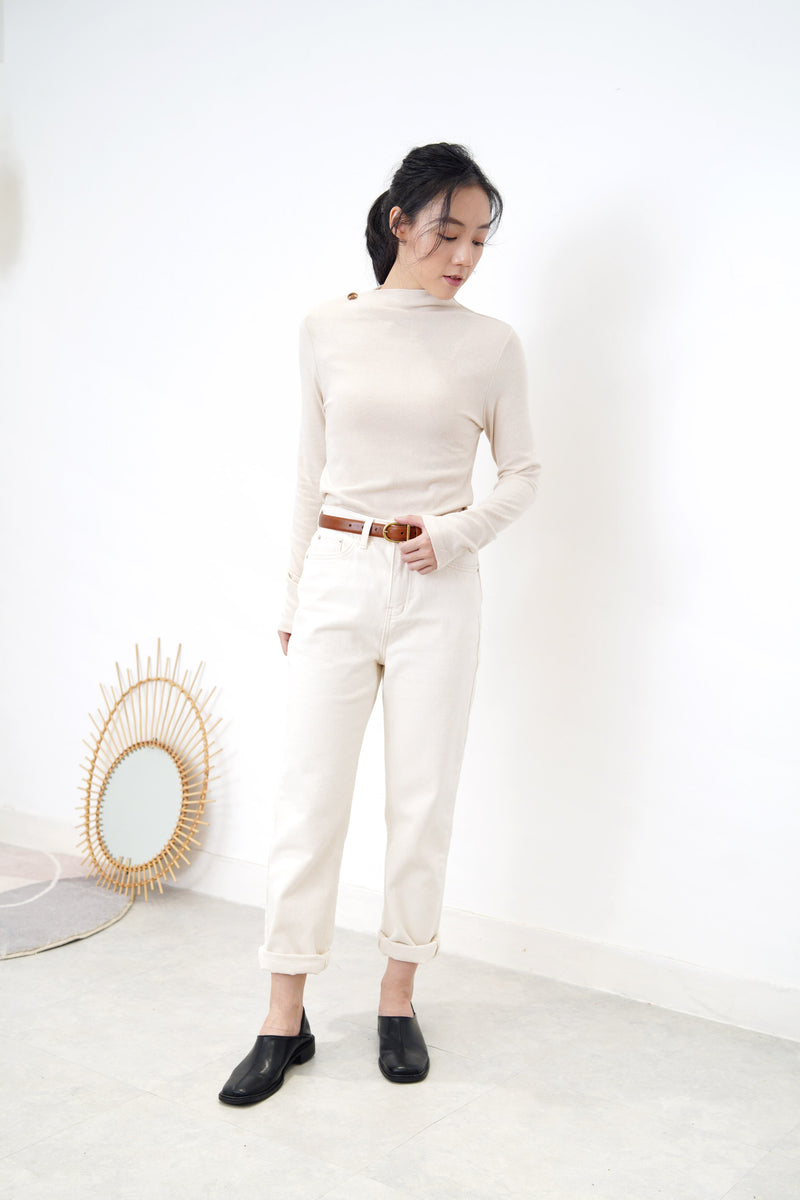 Nude cotton top in asymmetric collar