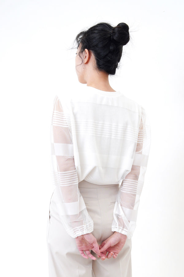 White blouse in stripes sheer layering
