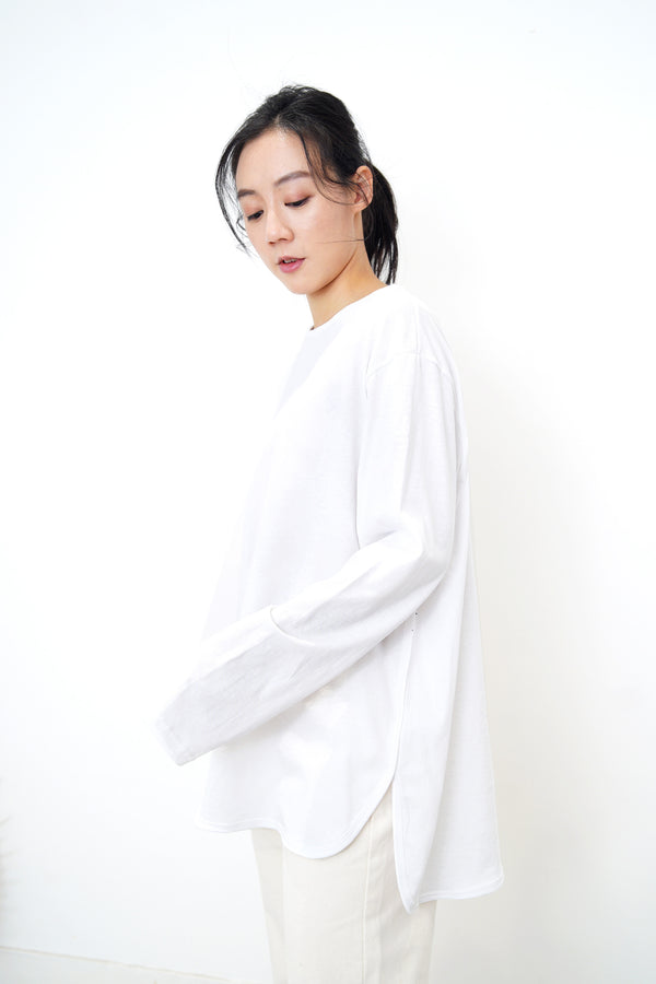 White oversized inner w/ side vents