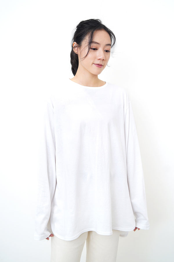 White oversized inner w/ side vents
