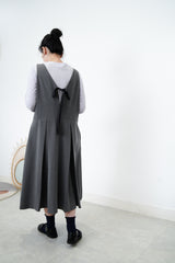 Grey  pleats dress w/ ribbon back