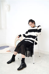 Black knit skirt w/ oganza  bottom