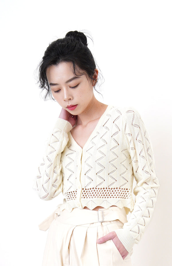 Ivory zigzag pattern cardigan