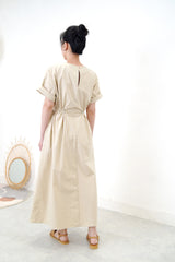 Beige dress in detail elastic waist