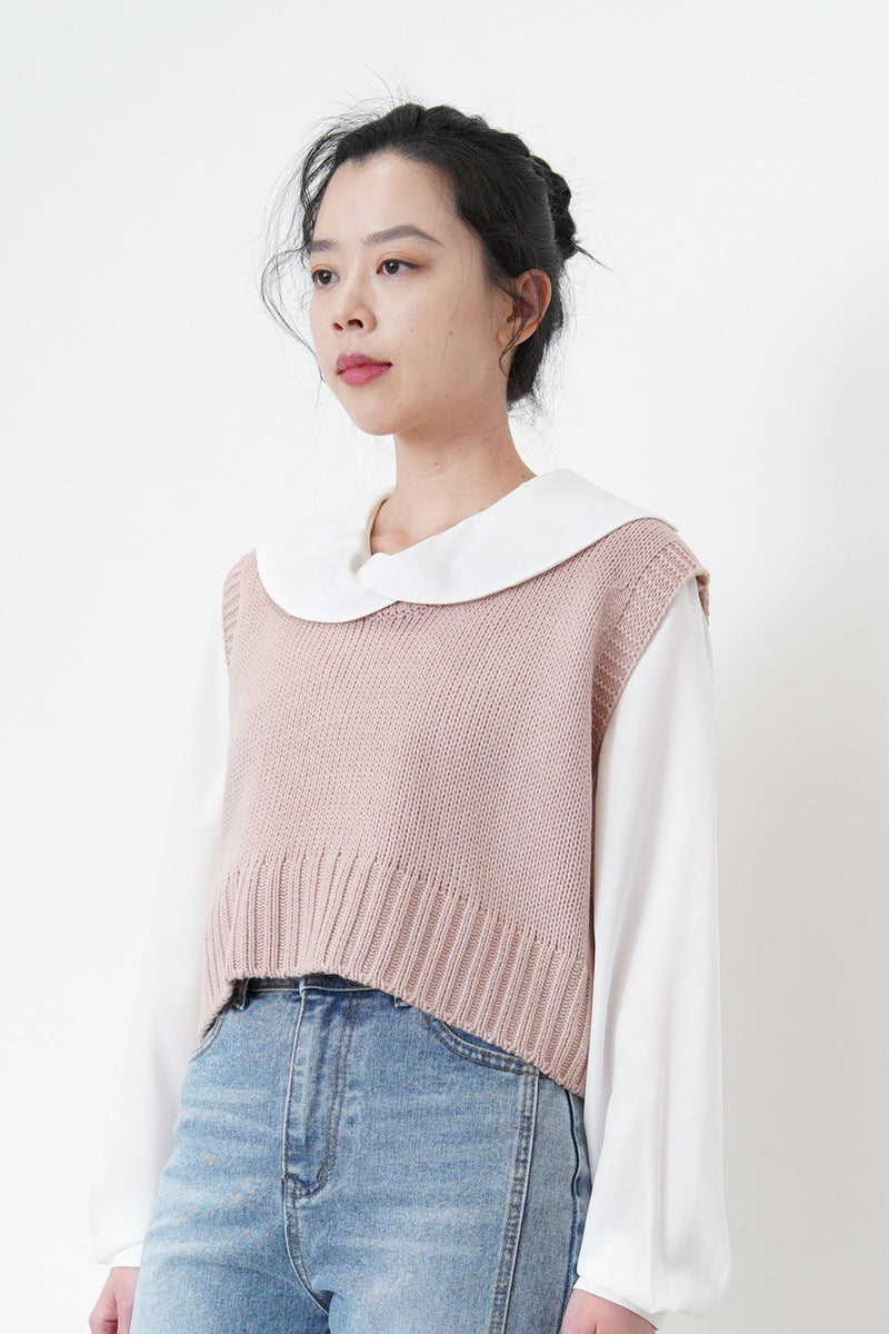Dusty pink knit crop vest