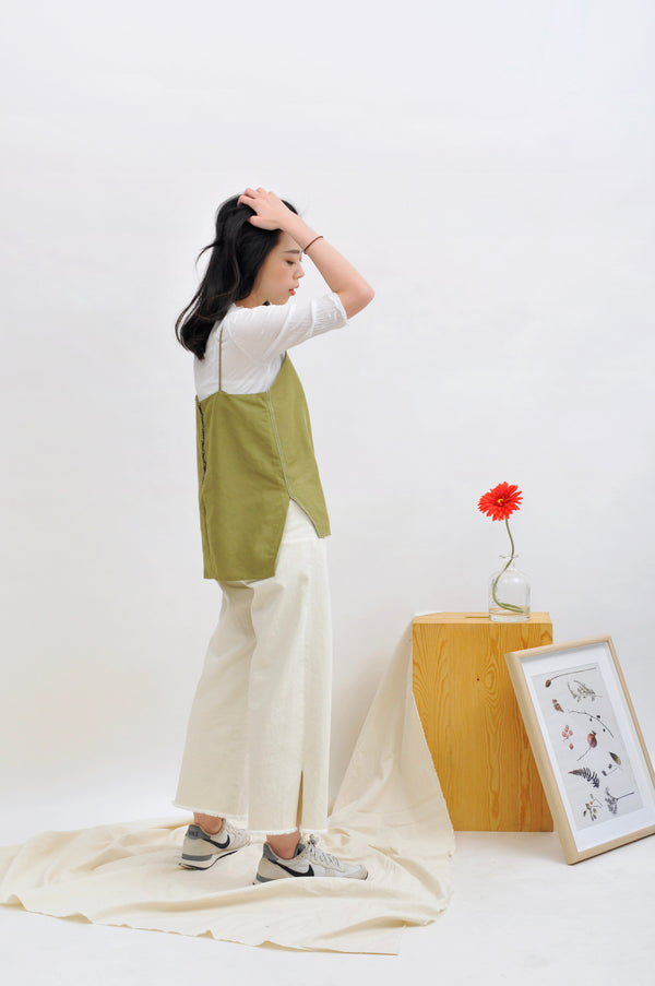 Green linen camisole w/ side vents